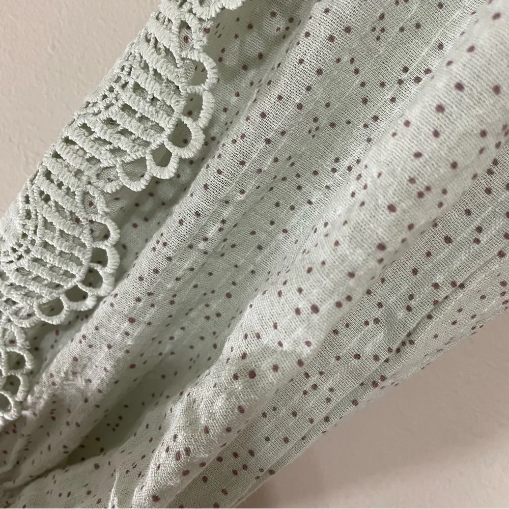 Mine Light/Mint Green Lace Long Sleeve Size S